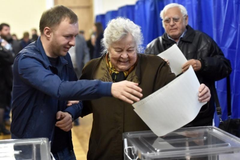 A vasárnapi első forduló előkészítése a tervek szerint halad, és minden a megfelelő úton halad ahhoz, hogy zökkenőmentesen zajlódjon le.