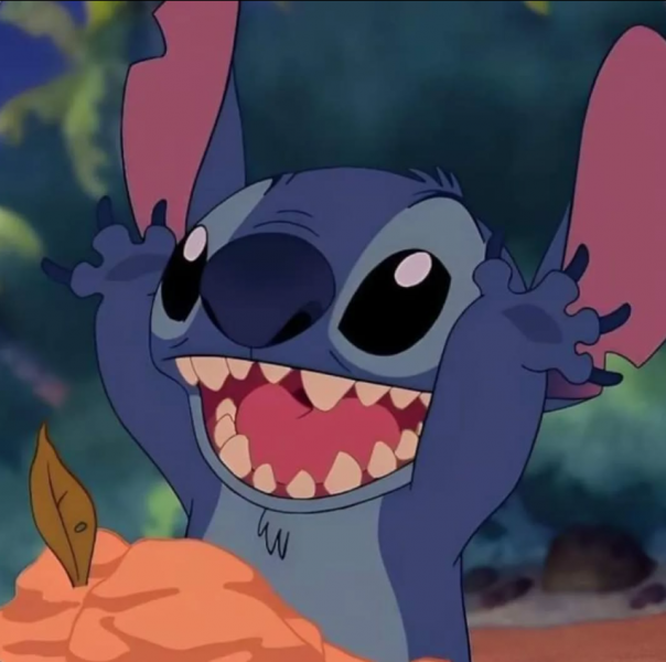 **20 Éves Mese: A Lilo és Stitch – A Csillagkutya Divatőrület**

Húsz évvel ezelőtt, amikor a világot még a kézzel rajzolt mesék varázsa ölelte körül, megjelent egy különleges történet, amely örökre megváltoztatta a gyerekek és felnőttek szívét. A Lilo és