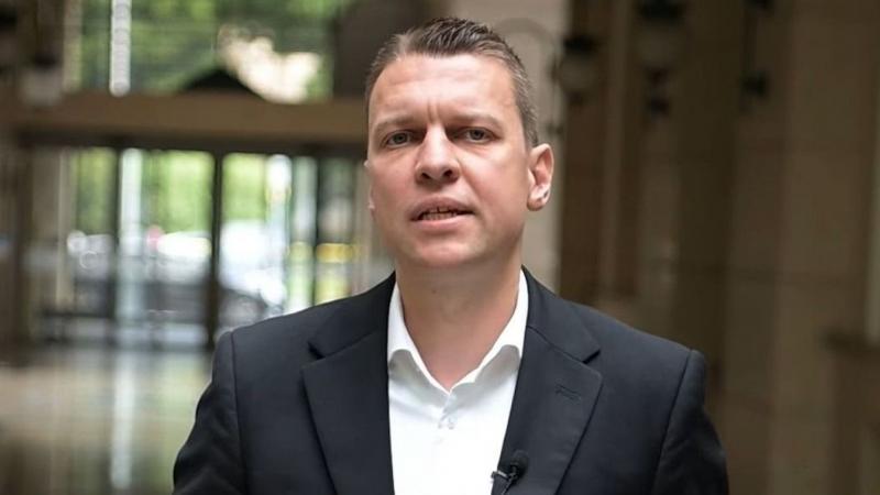 Menczer Tamás: Brüsszel újabb pénzügyi és fegyverkezési támogatást irányoz elő Ukrajna számára.