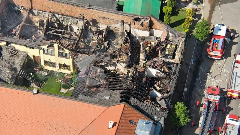 Négy összenőtt családi otthon lángokban állt, a tűz következtében a kár mértéke eléri a 700 ezer eurót!