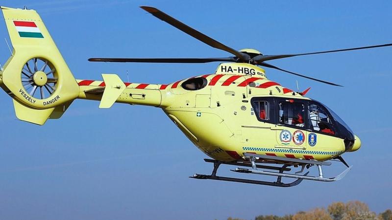 Halálos kimenetelű baleset történt, ezért mentőhelikopter érkezett a helyszínre. Az M7-es autópályán ismét baleset történt, a körülmények súlyosak.