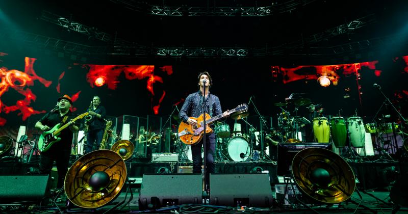 A Quimby zenekar különleges jubileumi koncertet tervez, hogy megünnepelje 35 éves fennállását az MVM Dome színpadán. Ez az esemény nem csupán egy egyszerű koncert lesz, hanem egy felejthetetlen élmény, ahol a régi és új dalok egyaránt felcsendülnek, és a 
