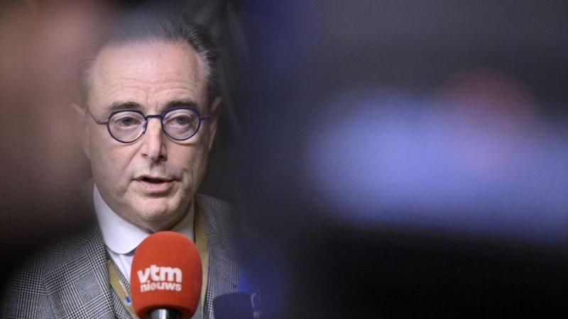 Teljesen megőrült Von der Leyen: az utolsó ésszerű javaslatokat is simán elutasította.