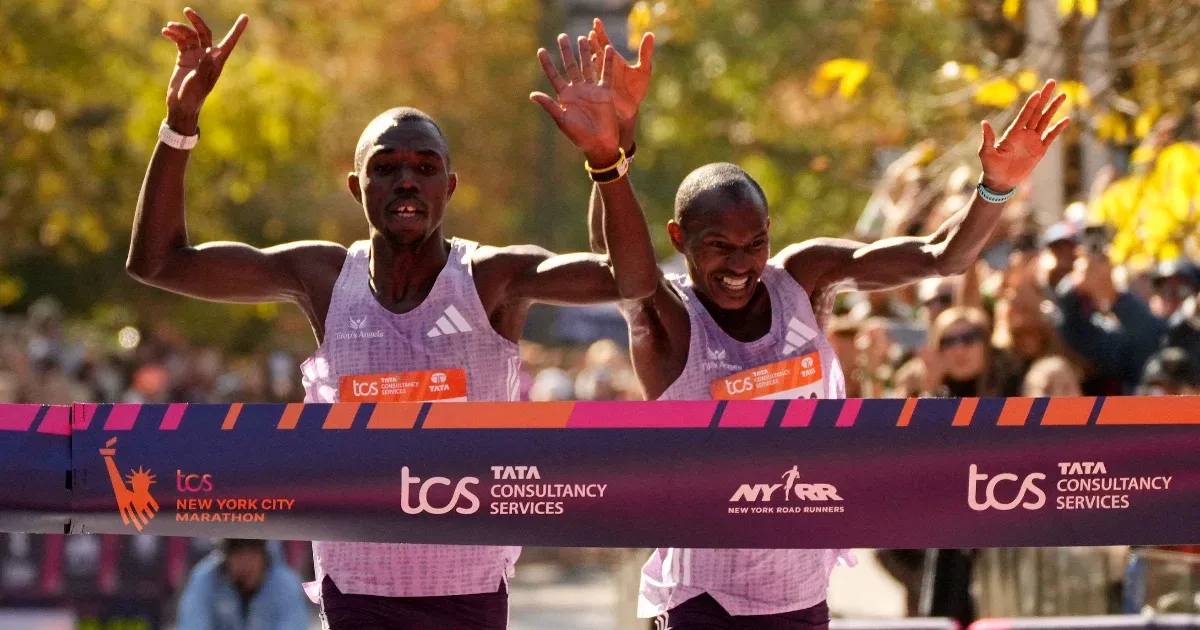A férfiak versenyében a New York Maraton győztesét végül csak a célfotó dönthette el.